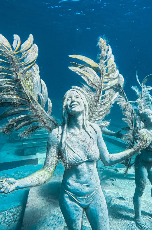 st maarten caribbeans wedding destination underwater museum statue