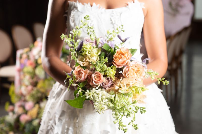 Wedding On A Budge Here Is How To Make It Perfect bridal bouquet