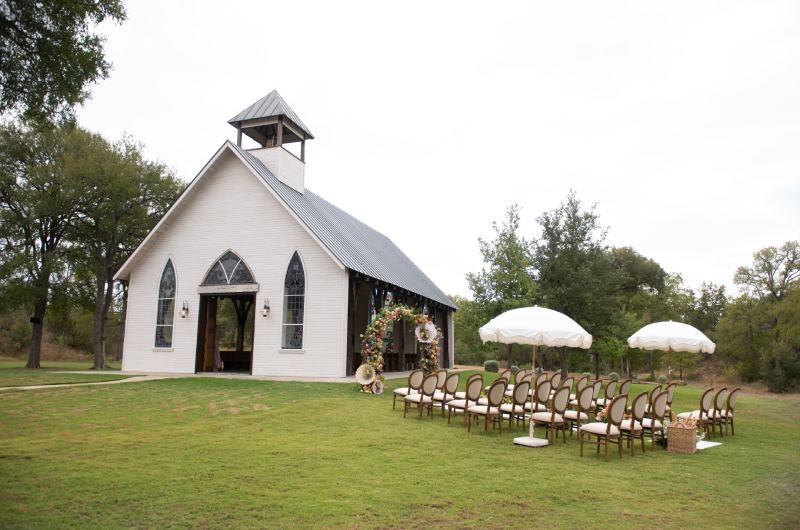 Wedding On A Budge Here Is How To Make It Perfect church wedding